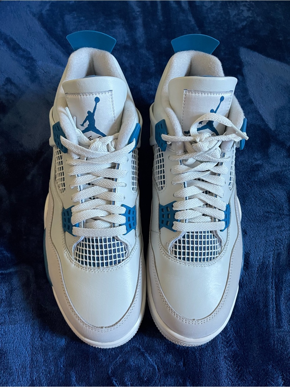 Nike Retro 4 Jordan’s White and Blue Retro Basketball Sneakers
